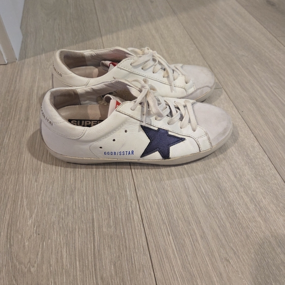 Golden Goose Sneakers - Picture 2 of 3
